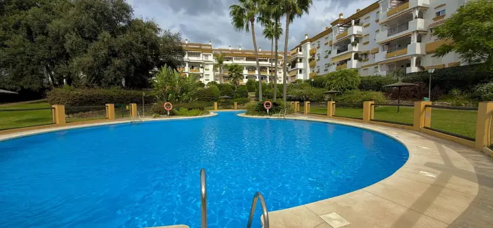 Sale of ground floor apartment in The Golden Mile 0