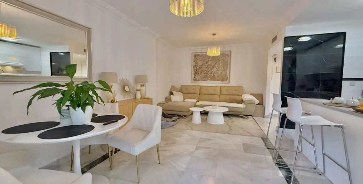 Sale of ground floor apartment in The Golden Mile 10