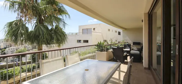 Sale of ground floor apartment in Marbella 0