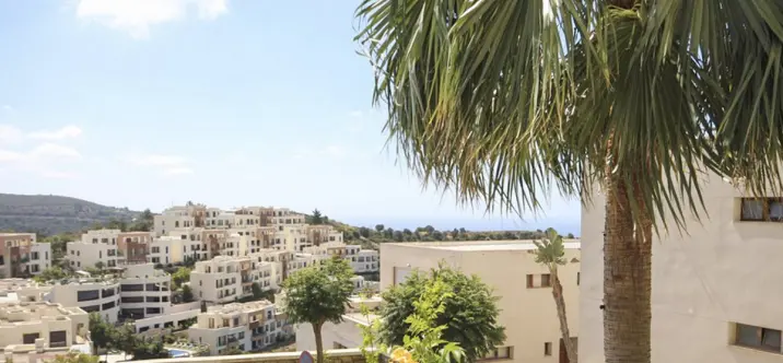 Sale of ground floor apartment in Marbella 1