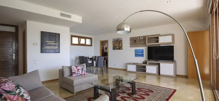Sale of ground floor apartment in Marbella 2