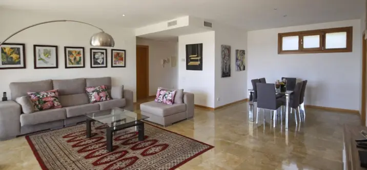 Sale of ground floor apartment in Marbella 3