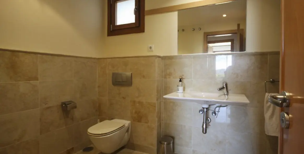 Sale of ground floor apartment in Marbella 9