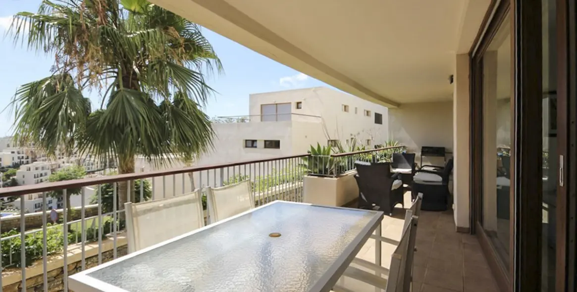 Sale of ground floor apartment in Marbella 1