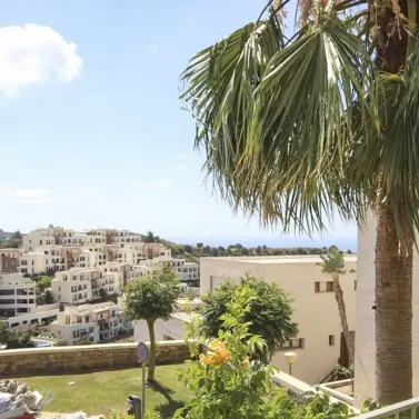 Sale of ground floor apartment in Marbella