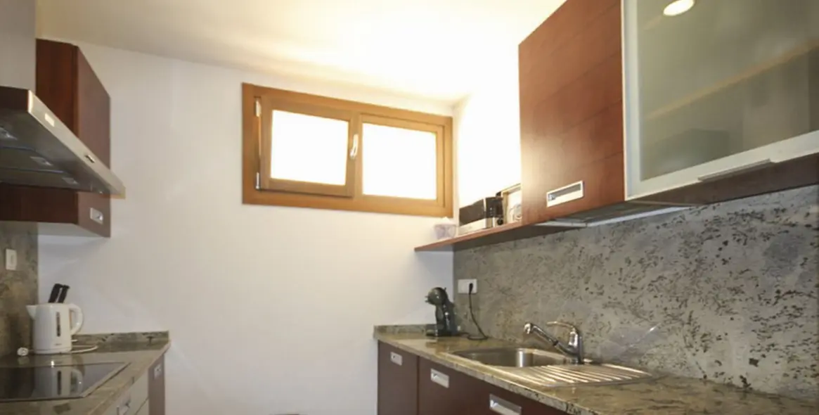 Sale of ground floor apartment in Marbella 8