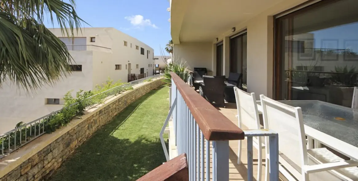 Sale of ground floor apartment in Marbella 16