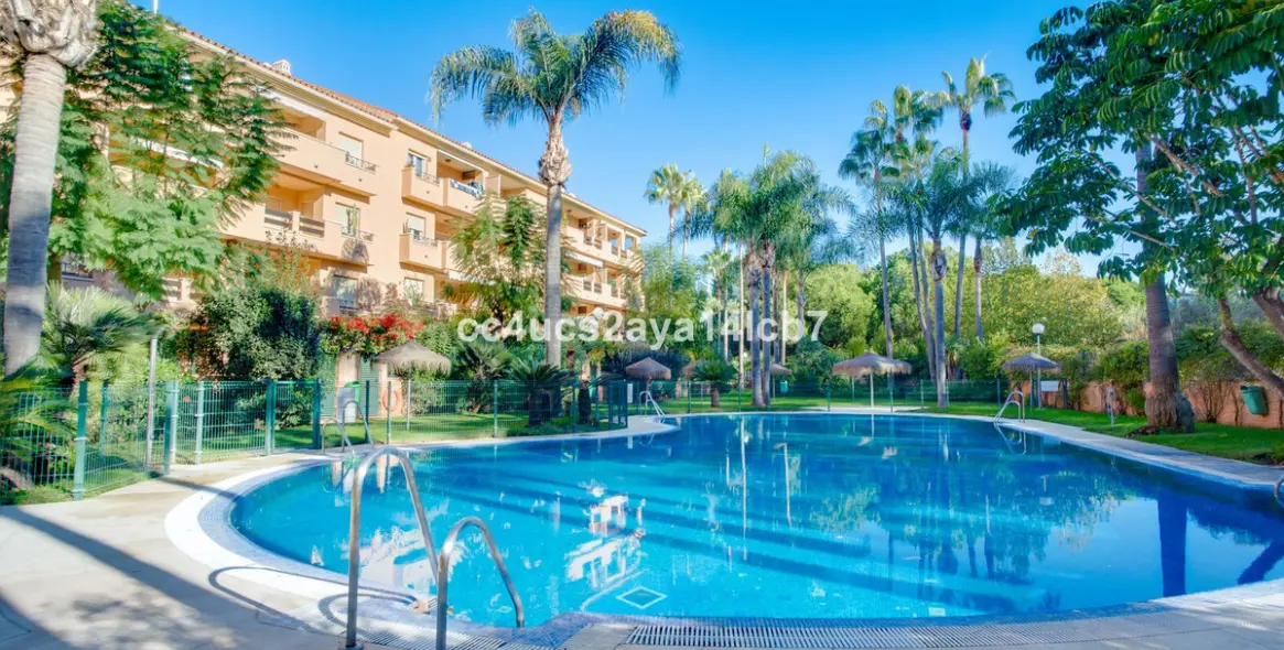 Продажа апартаментов на среднем этаже в Carib Playa 2