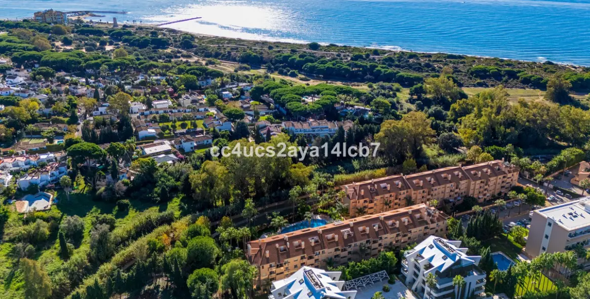 Продажа апартаментов на среднем этаже в Carib Playa 3