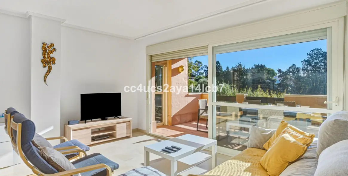 Продажа апартаментов на среднем этаже в Carib Playa 6