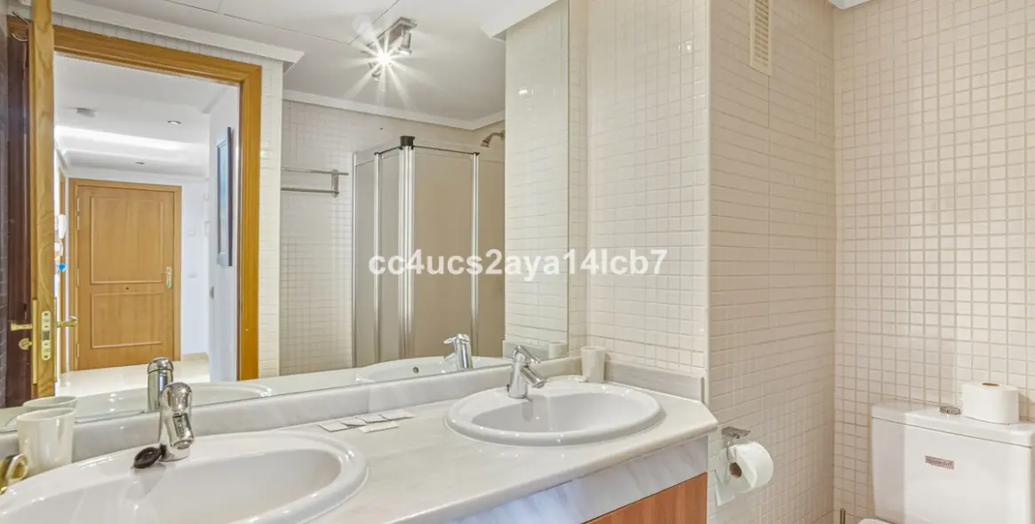 Продажа апартаментов на среднем этаже в Carib Playa 15