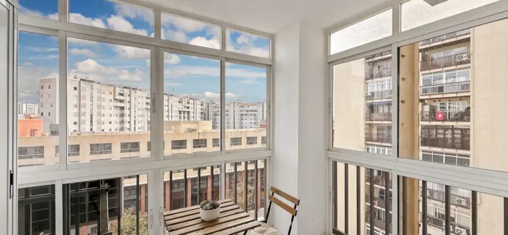 Sale of middle floor apartment in Los Tilos 0