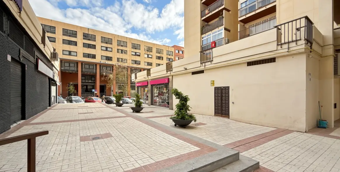 Sale of middle floor apartment in Los Tilos 14