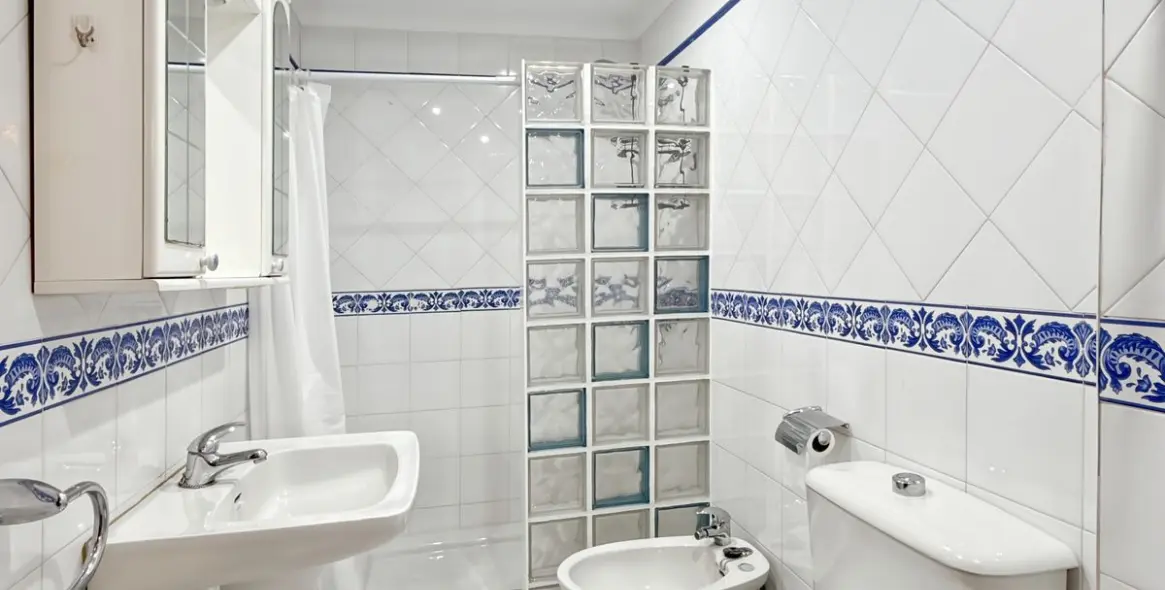 Продажа апартаментов на среднем этаже в Los Tilos 41