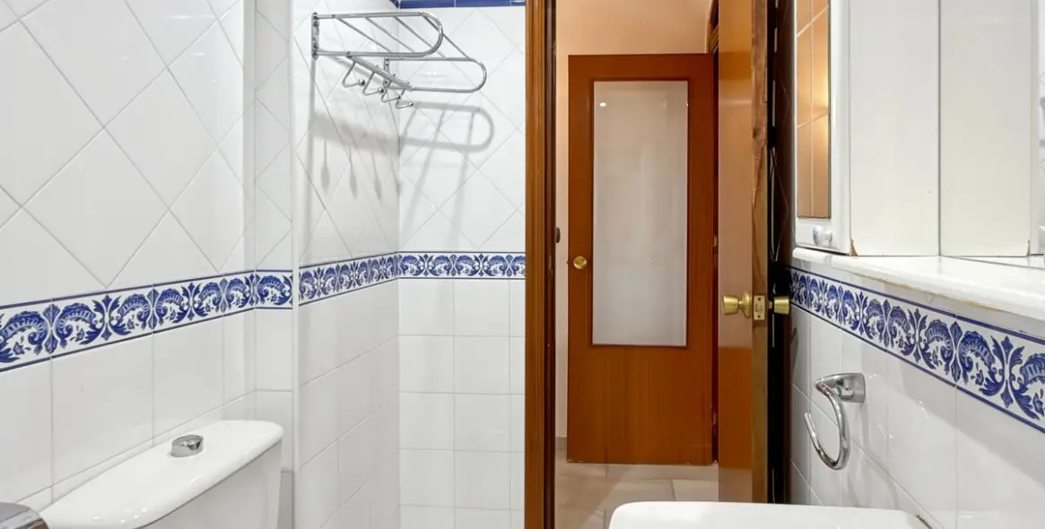 Продажа апартаментов на среднем этаже в Los Tilos 43