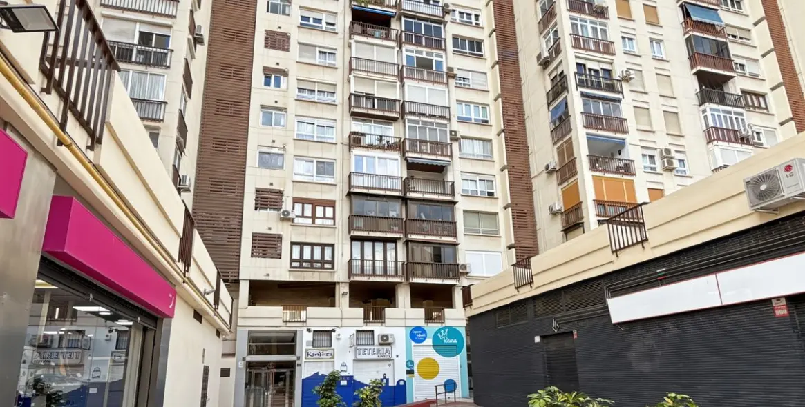 Продажа апартаментов на среднем этаже в Los Tilos 48
