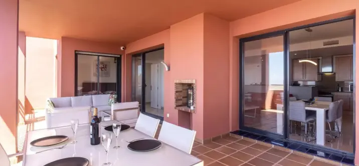 Продажа апартаментов на среднем этаже в Calahonda 2