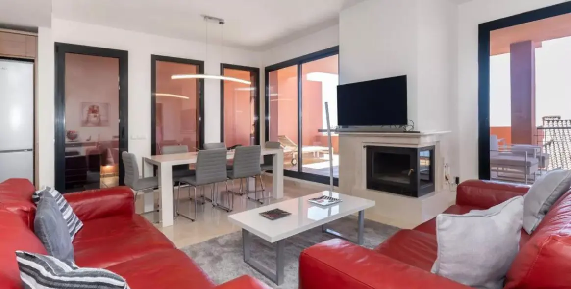 Продажа апартаментов на среднем этаже в Calahonda 6