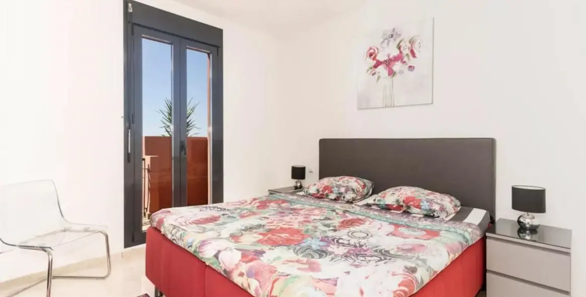 Продажа апартаментов на среднем этаже в Calahonda 13