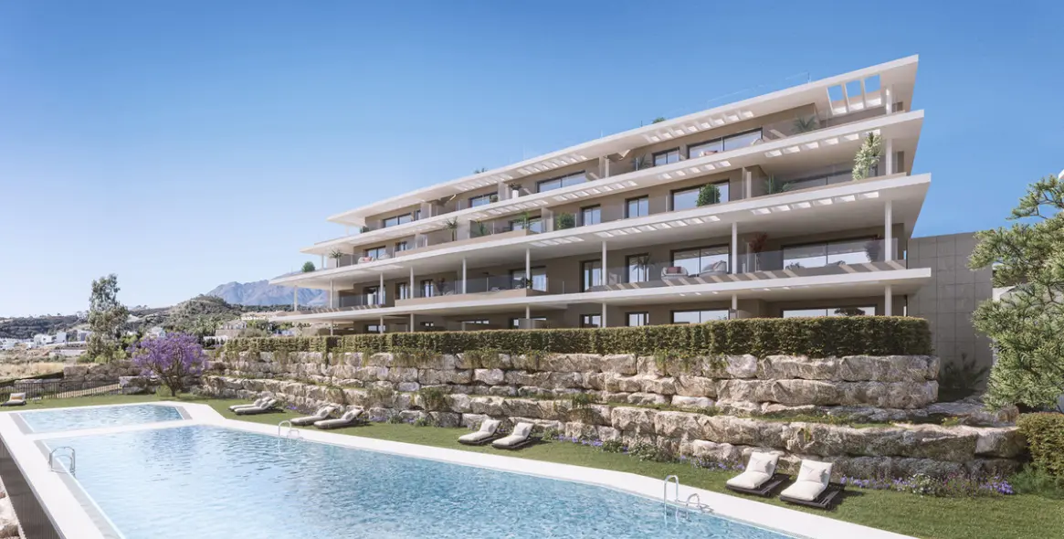 Sale of middle floor apartment in Estepona (district Estepona) 1