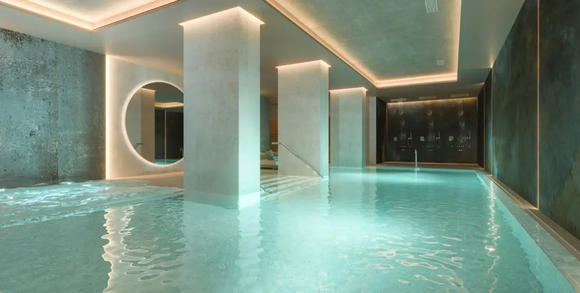 Продажа апартаментов на среднем этаже в Estepona 13