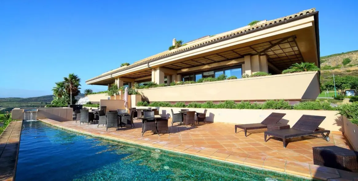 Sale of duplex in Estepona 8