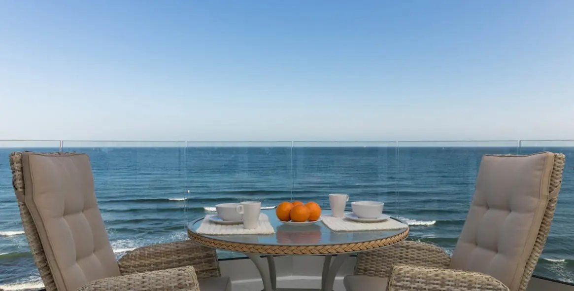 Продажа апартаментов на среднем этаже в Calahonda 1