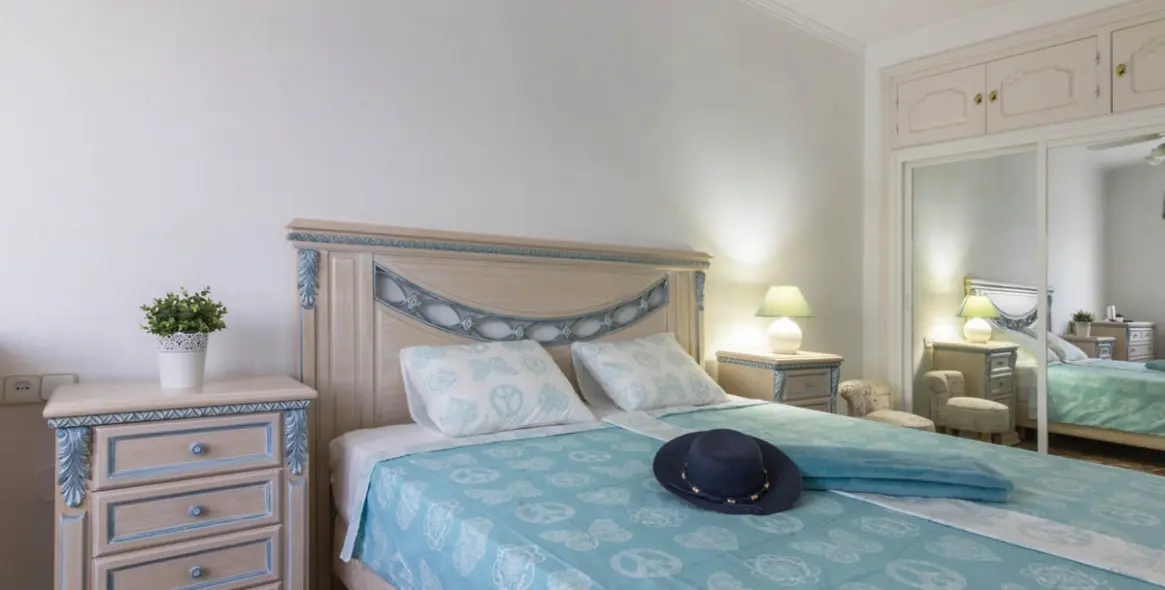 Продажа апартаментов на среднем этаже в Calahonda 9