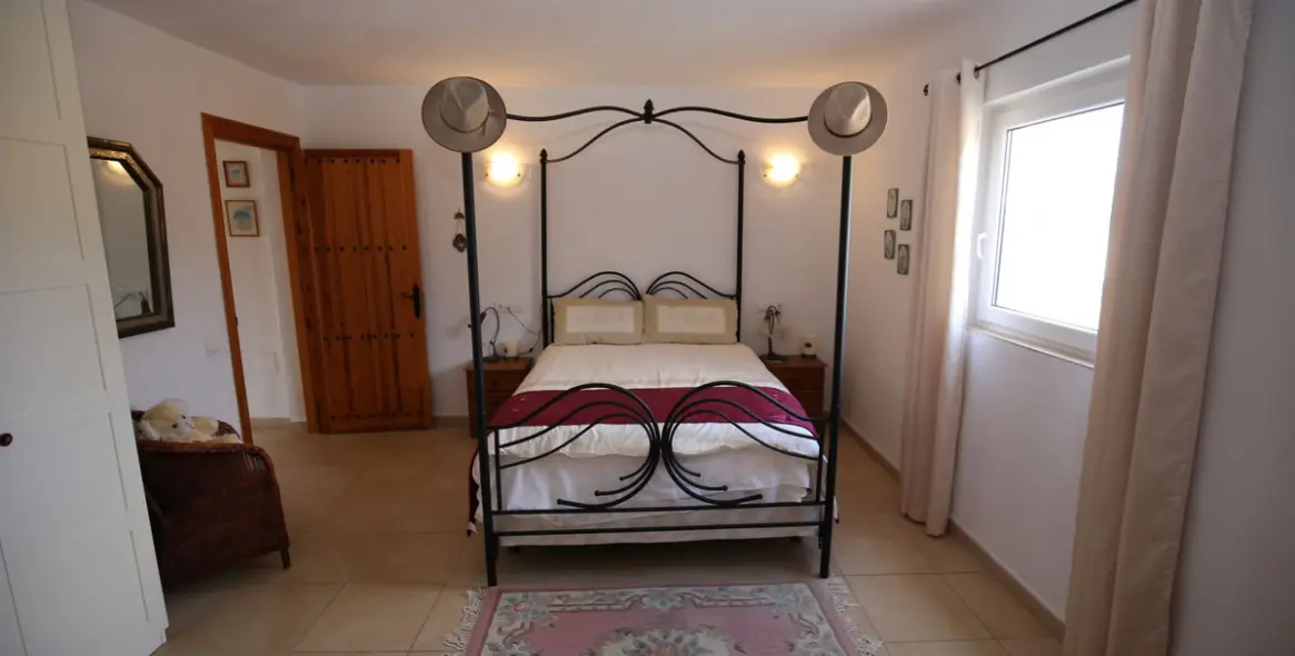 Sale of detached villa in Alcaucín 17