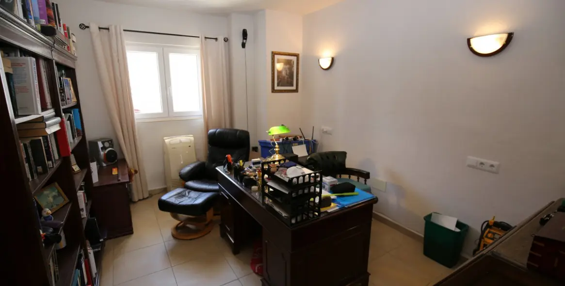 Sale of detached villa in Alcaucín 18