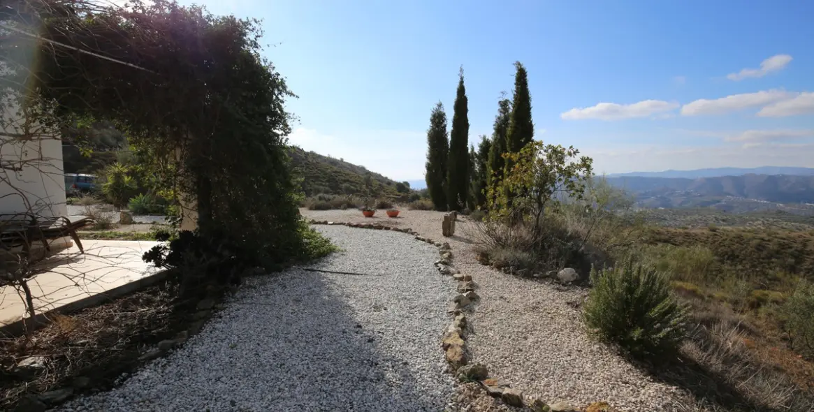 Sale of detached villa in Alcaucín 27