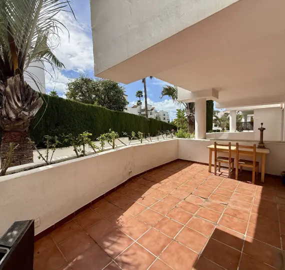 Sale of ground floor apartment in Cancelada