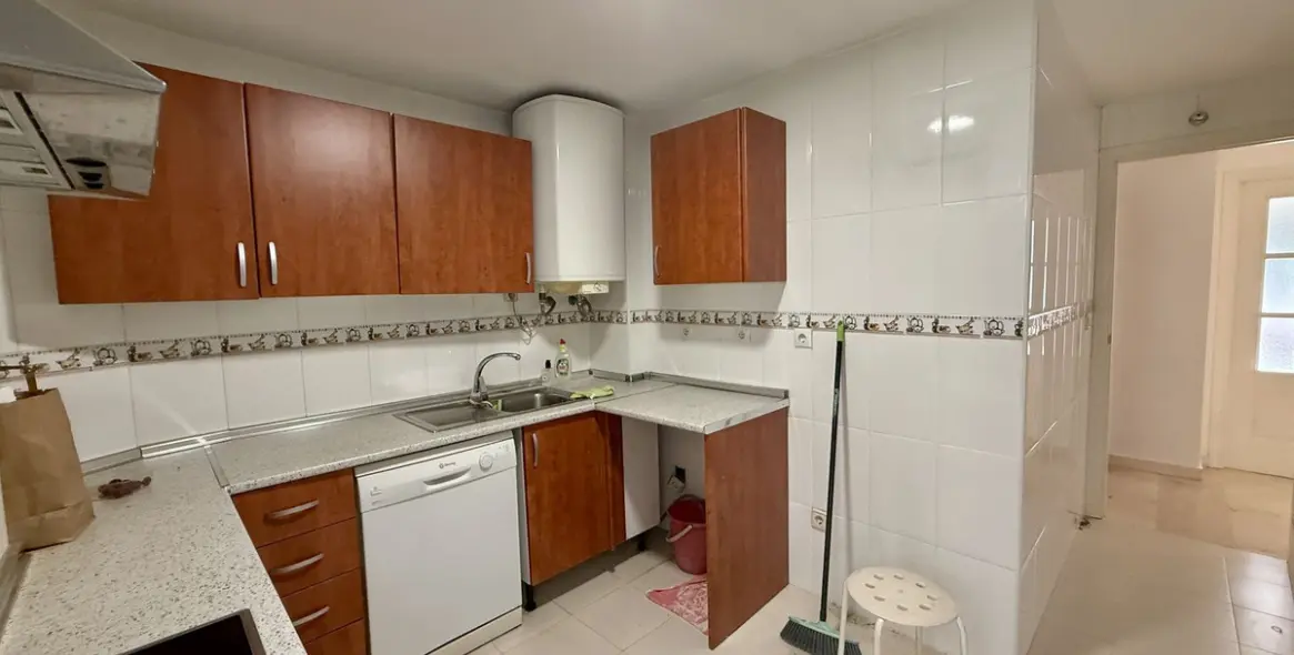 Sale of ground floor apartment in Cancelada 9