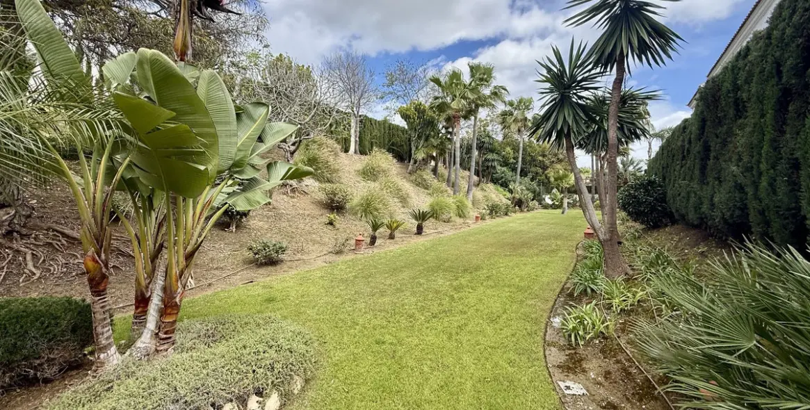 Sale of ground floor apartment in Cancelada 22