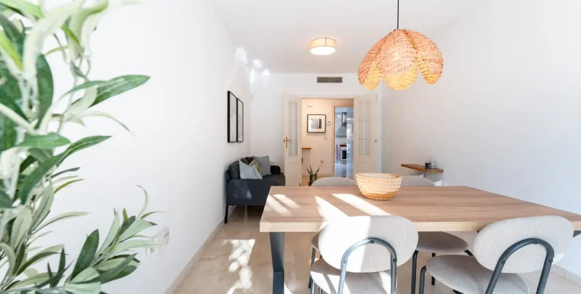Sale of ground floor apartment in Cancelada 25