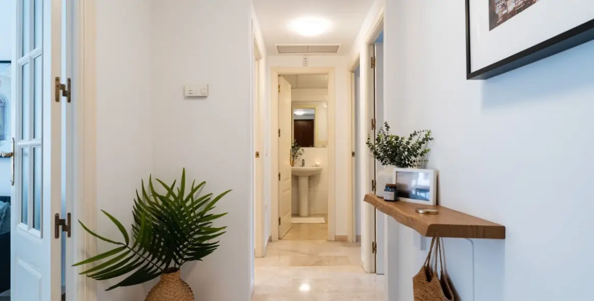 Sale of ground floor apartment in Cancelada 27