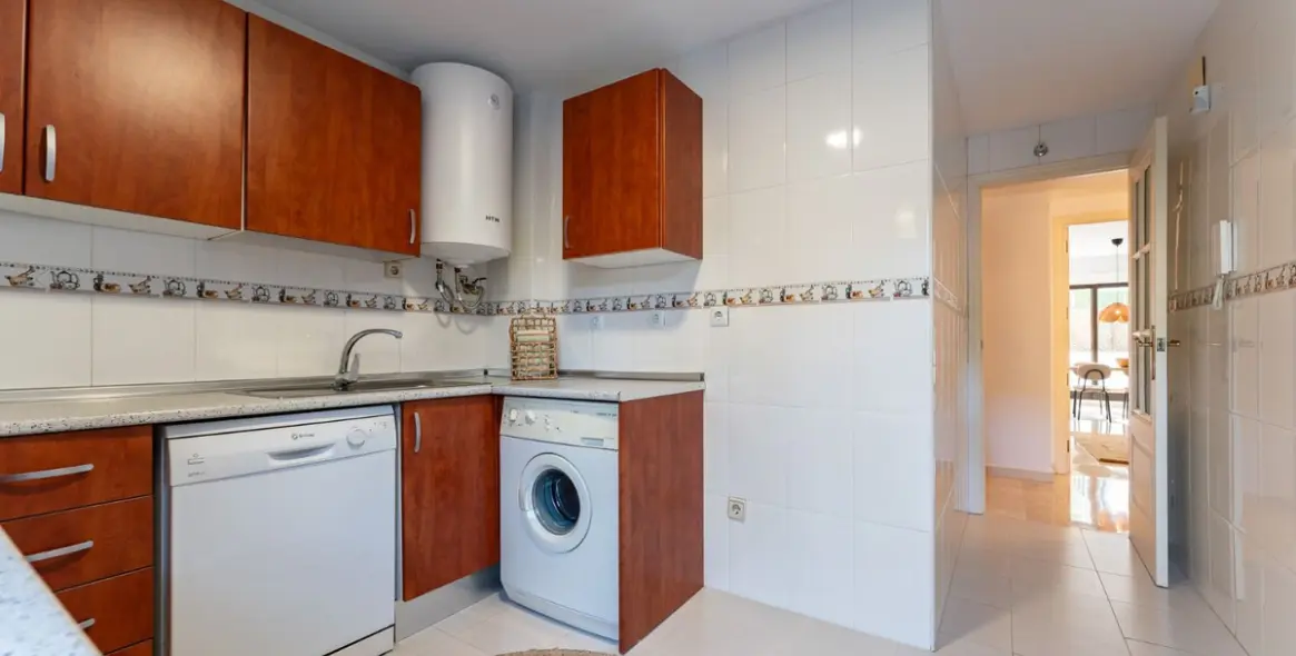 Sale of ground floor apartment in Cancelada 31