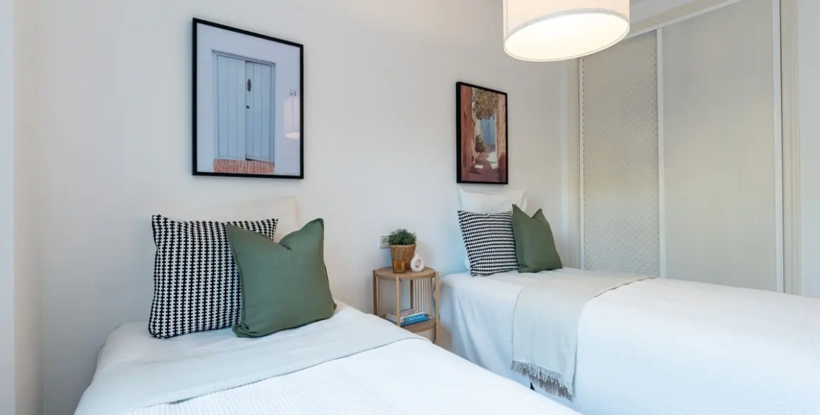 Sale of ground floor apartment in Cancelada 33