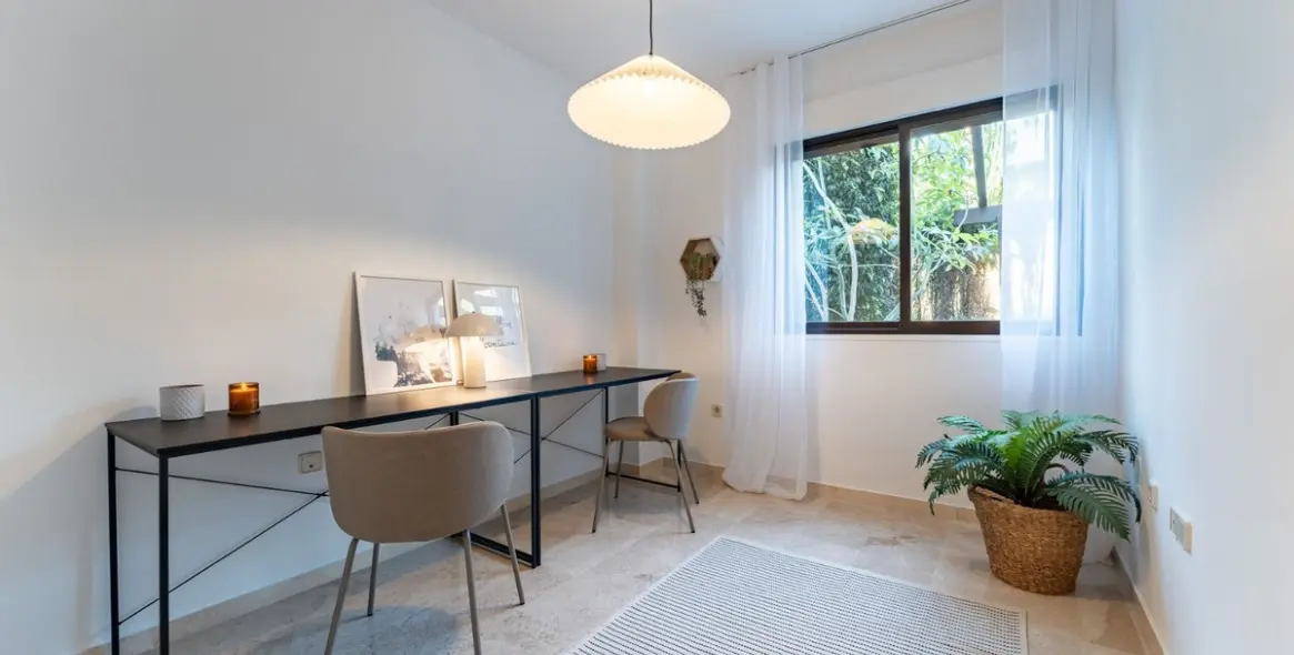Sale of ground floor apartment in Cancelada 45