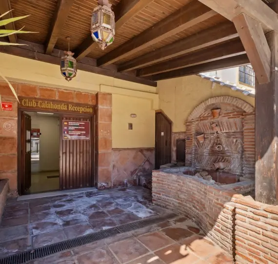 Venta de local comercial en Calahonda