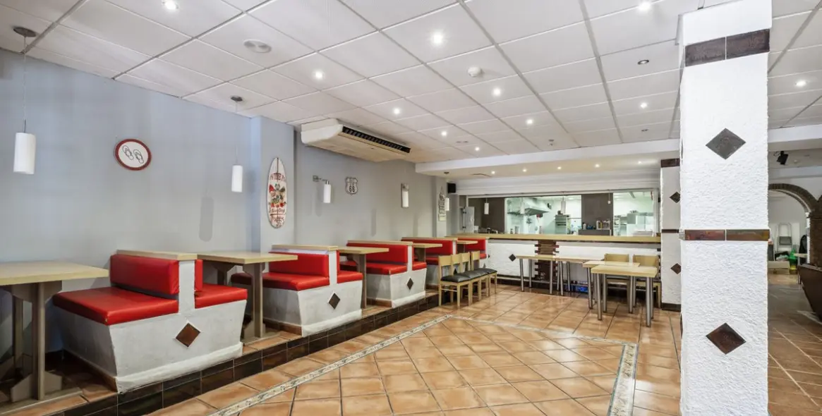 Sale of commercial premises in Calahonda 6