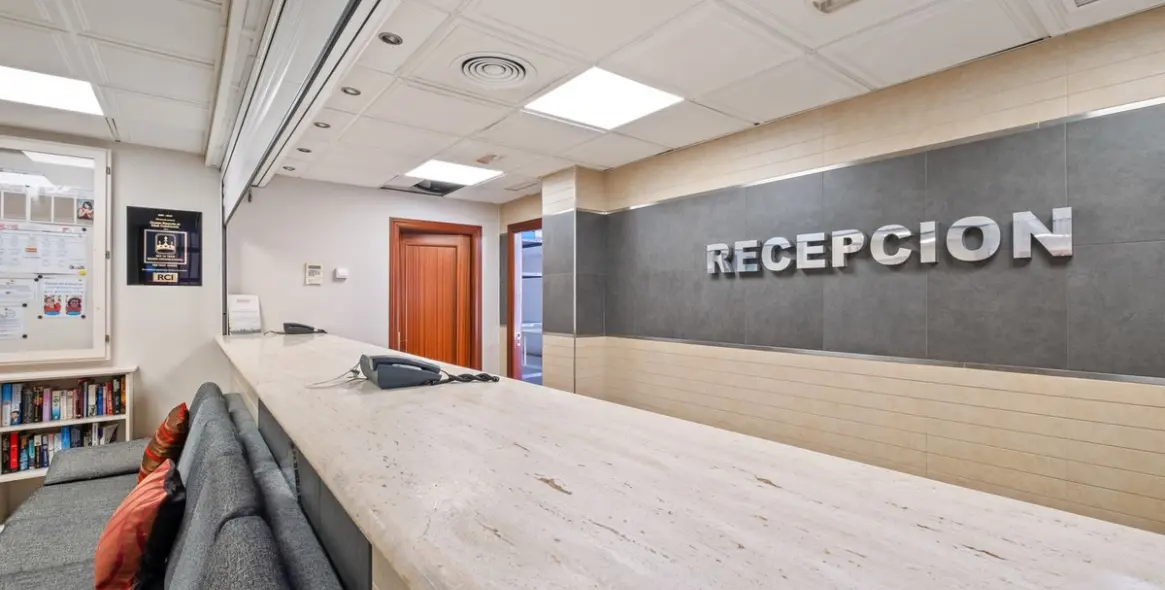 Sale of commercial premises in Calahonda 15