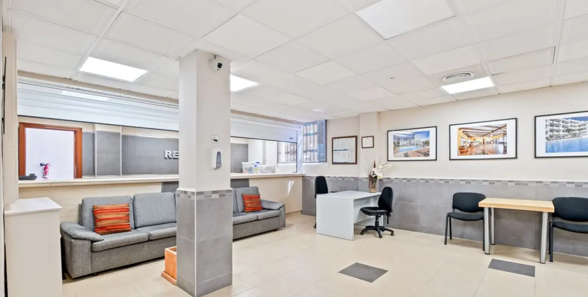 Sale of commercial premises in Calahonda 17