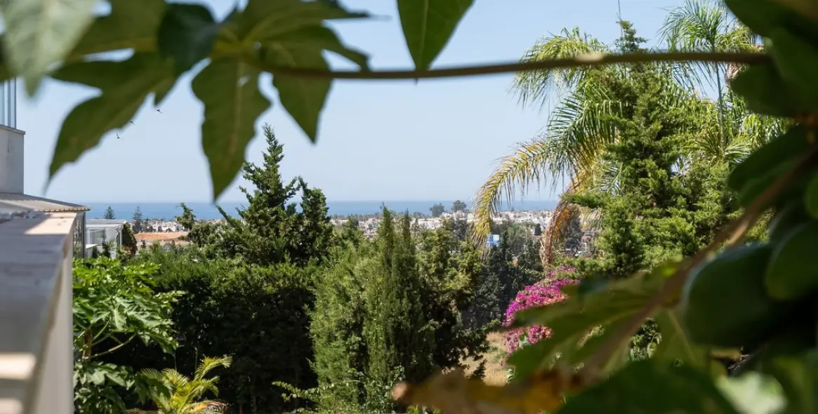 Продажа апартаментов на среднем этаже в Nueva Andalucía 3