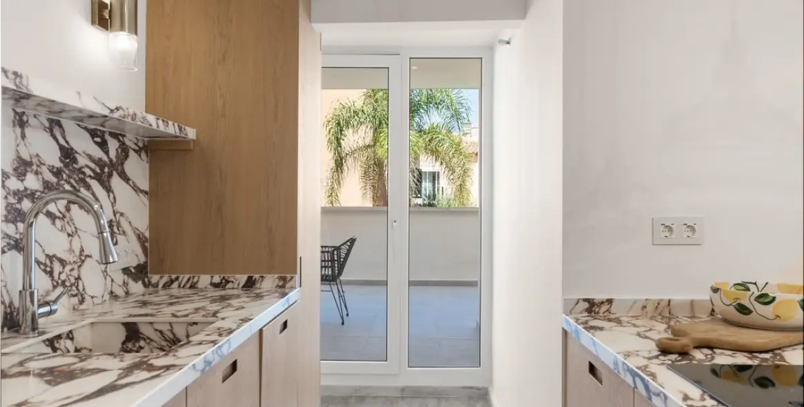 Продажа апартаментов на среднем этаже в Nueva Andalucía 11