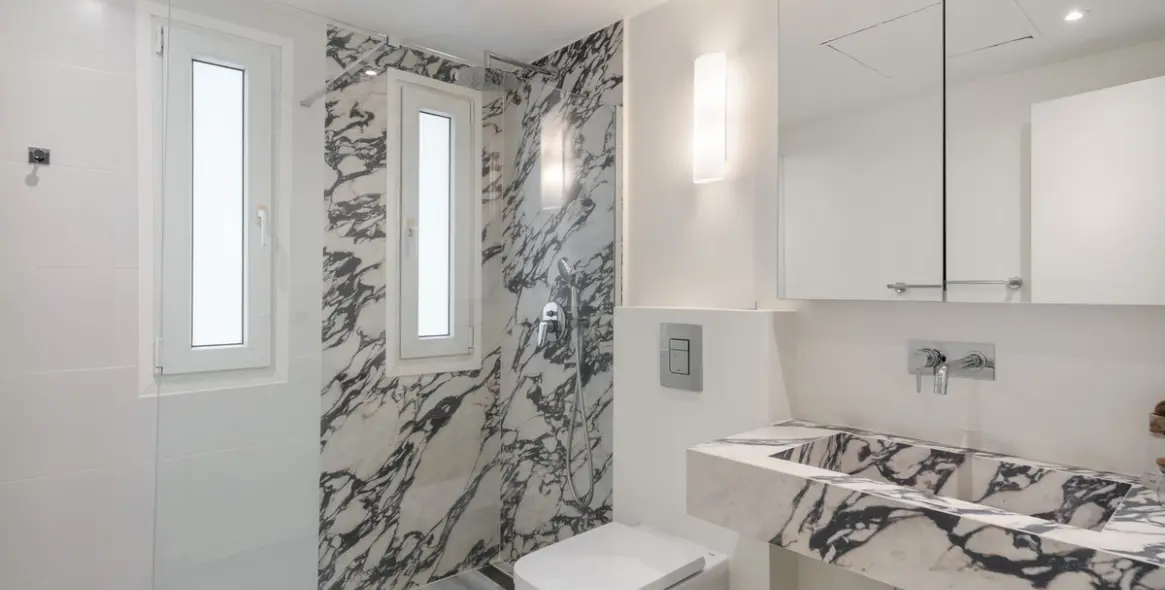 Продажа апартаментов на среднем этаже в Nueva Andalucía 14