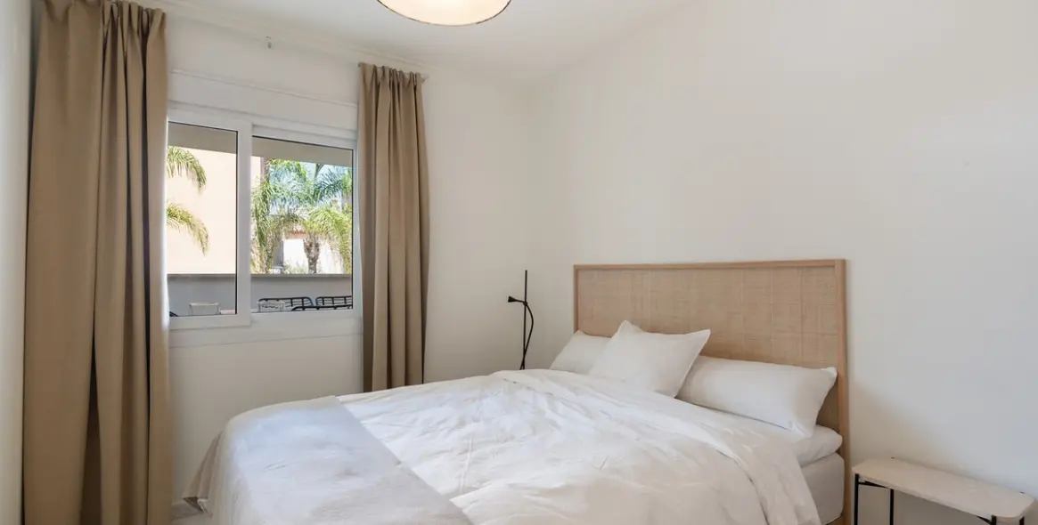 Продажа апартаментов на среднем этаже в Nueva Andalucía 15