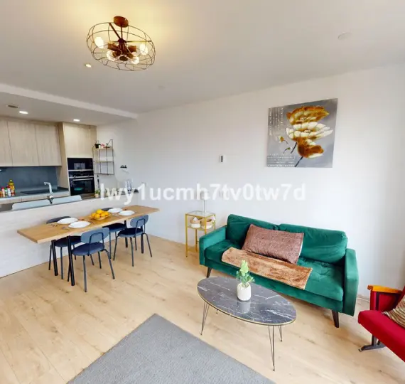 Sale of middle floor apartment in Martiricos