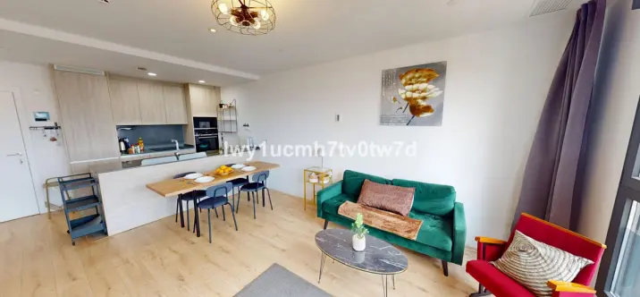 Sale of middle floor apartment in Martiricos 2