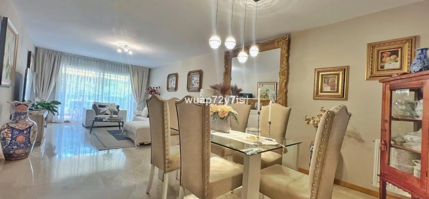 Sale of ground floor apartment in Guadalmina Alta 1